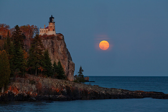 Split Rock Moonrise